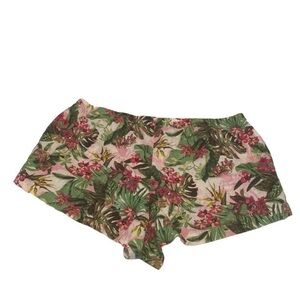Victoria Secret floral print shorts size XL